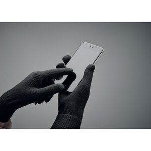 Knitted gloves in RPET — HANDNIT