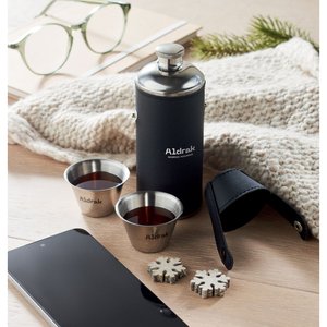 Hip flask with shot cups