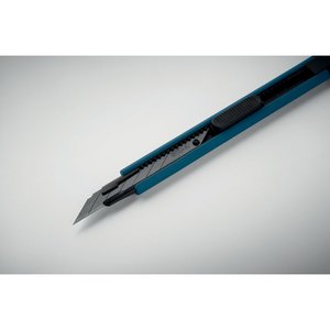 Small retractable knife — BLADE