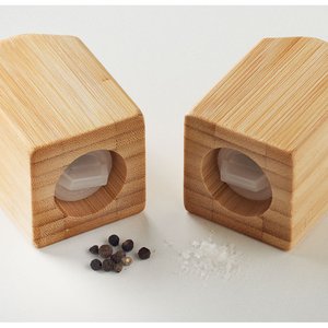 Bamboo salt & pepper set