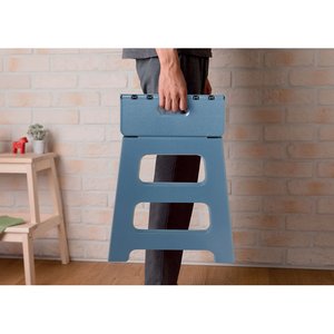 Portable foldable stool