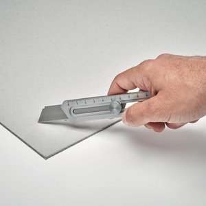 Multi tool retractable knife — KNIFEPLUS